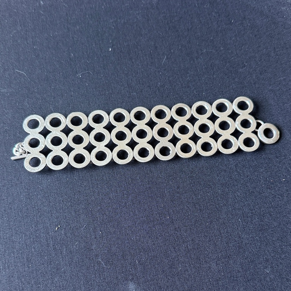 Elegant Silver Circle Bracelet
